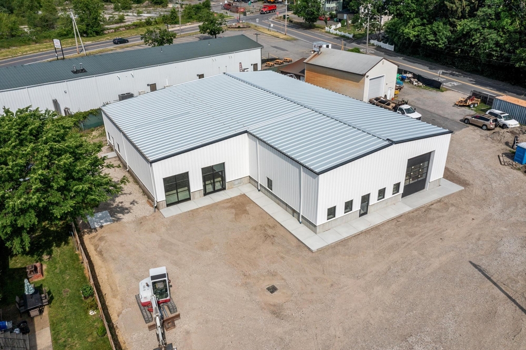 房源照片：32 Greeley Street, Clinton