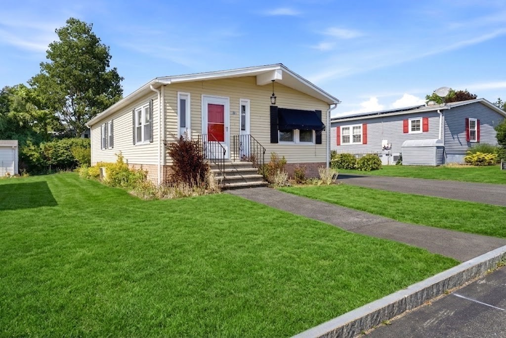 תמונה של הנכס: 3 Queens Rd #211, Attleboro