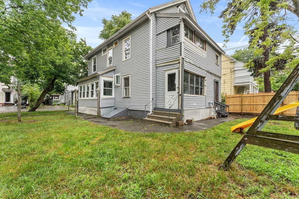 תמונה של הנכס: 2 Hacker Ct, Worcester
