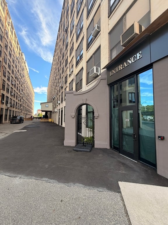143-147 Essex St. #607, Haverhill, MA 01832
