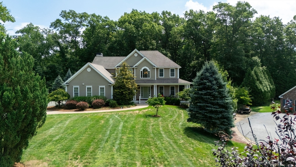 房源照片：68 Raymond A Sampson Dr, North Attleboro