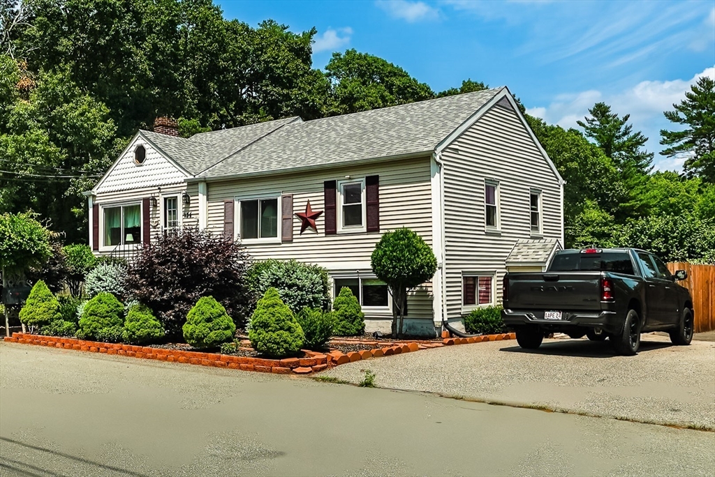 תמונה של הנכס: 134 Bismark St, New Bedford
