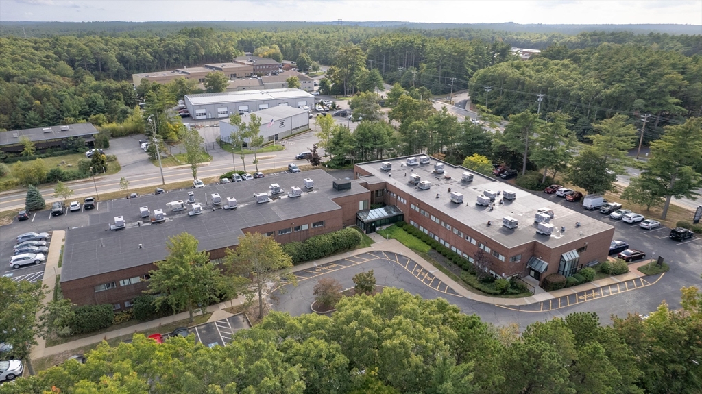 房源照片：110 Long Pond Rd, Plymouth