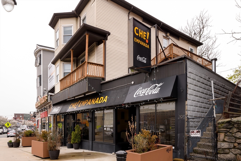 房源照片：19 Kelley Sq, Worcester