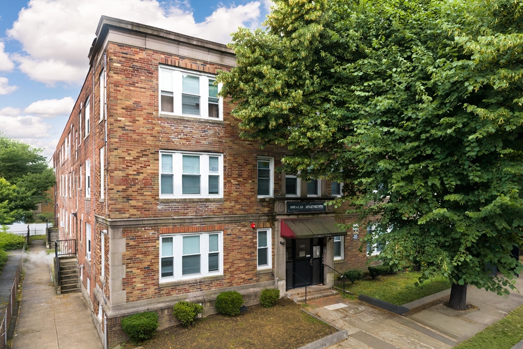 房源照片:77 Green Street, Lynn