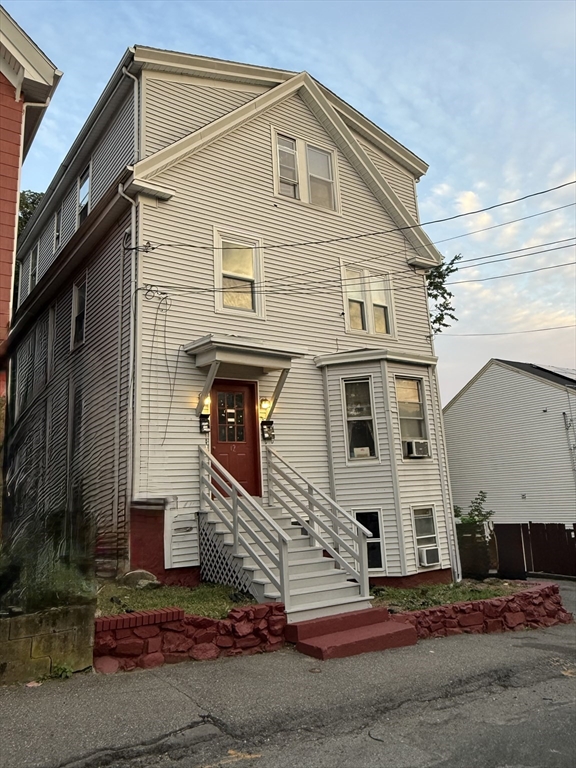 תמונה של הנכס: 12 Linwood Pl, Lynn