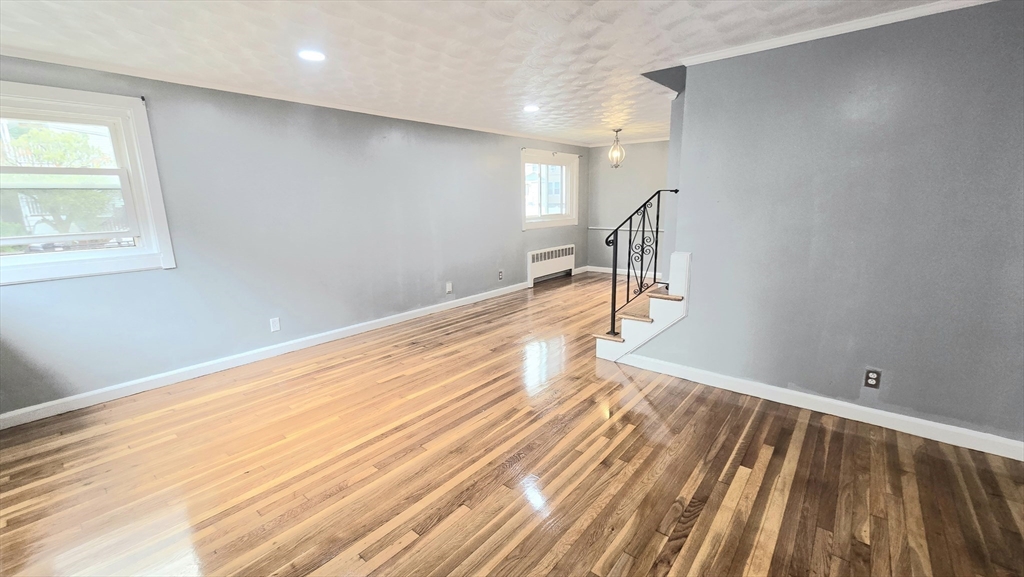 תמונה של הנכס: 11 Stow Rd, Boston