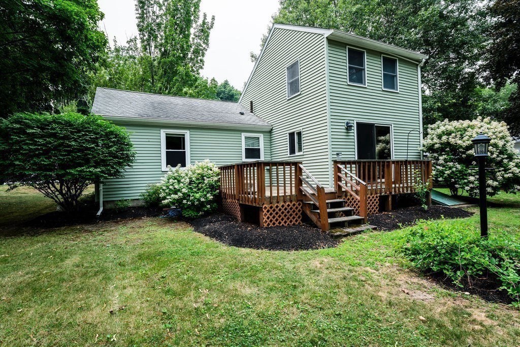 房源照片：1083 Edgell Rd, Framingham