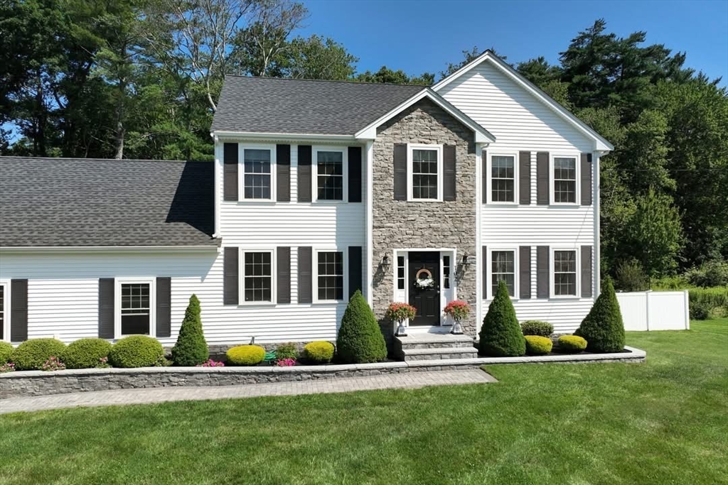 房源照片：102 West Pond Street, East Bridgewater