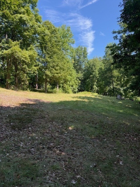 תמונה של הנכס: 910 Fisher Road, Fitchburg