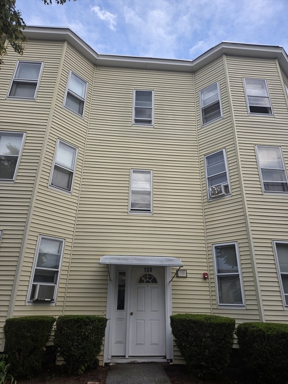 תמונה של הנכס: 109 Grover St, Springfield