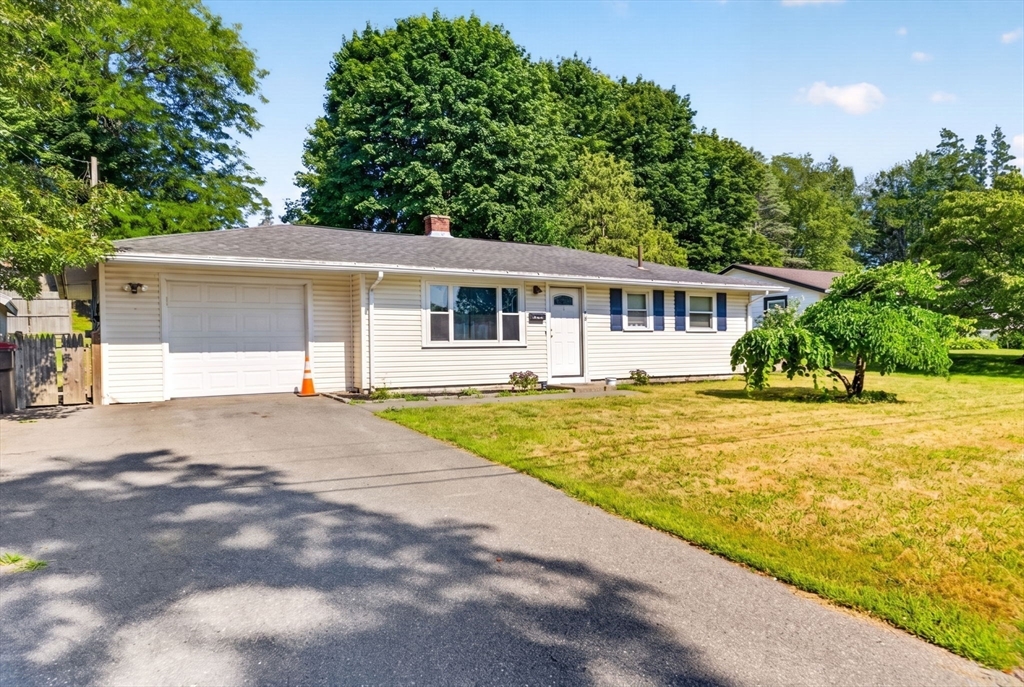 תמונה של הנכס: 99 Connell Ave, Brockton