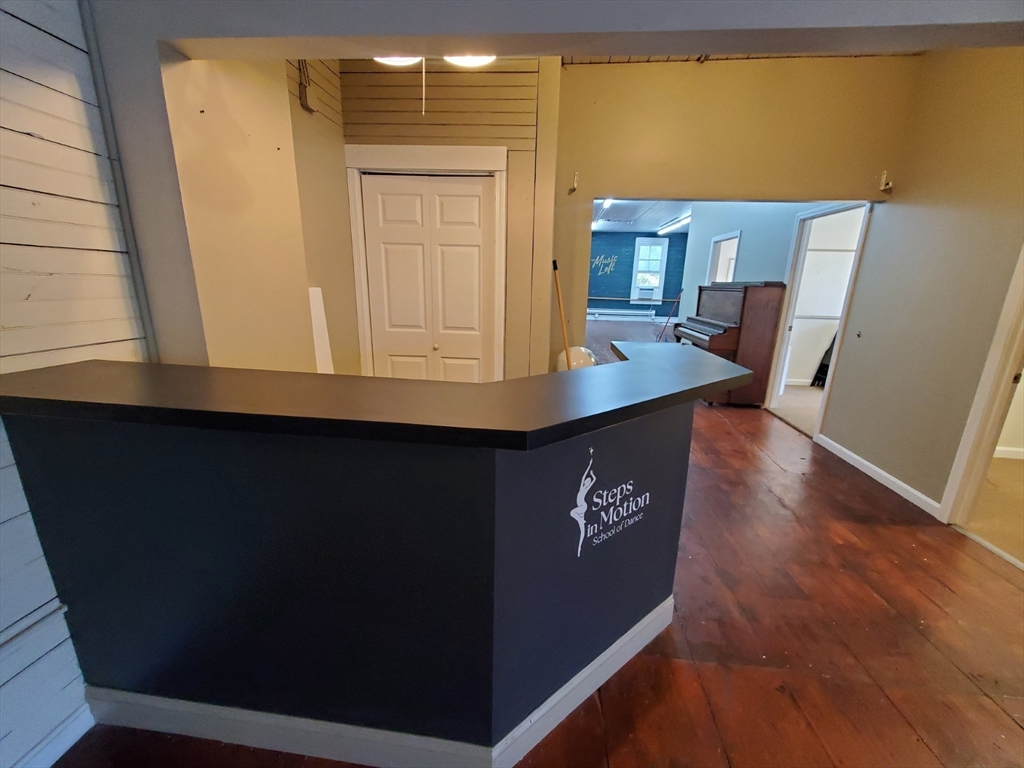תמונה של הנכס: 48 Central Square #2, Bridgewater