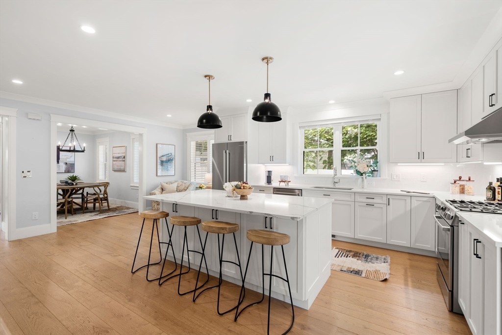 房源照片：12 South Lincoln St, Natick