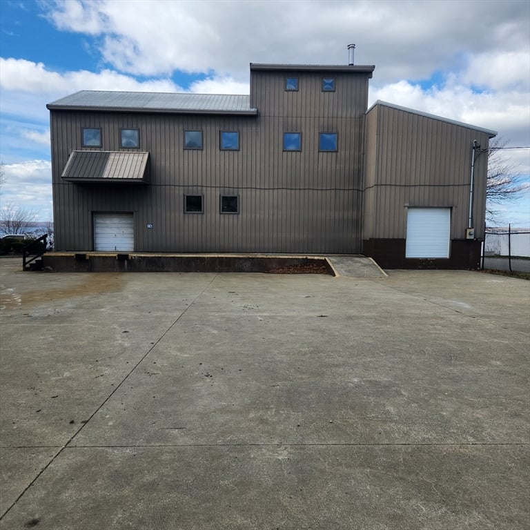 47 slade #4, Fall River, MA 02724