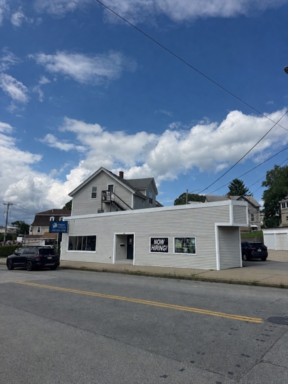 תמונה של הנכס: 1768 Pleasant Street, Fall River