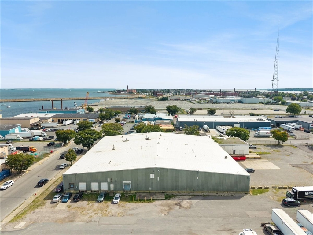 49 Hassey St, New Bedford, MA 02740
