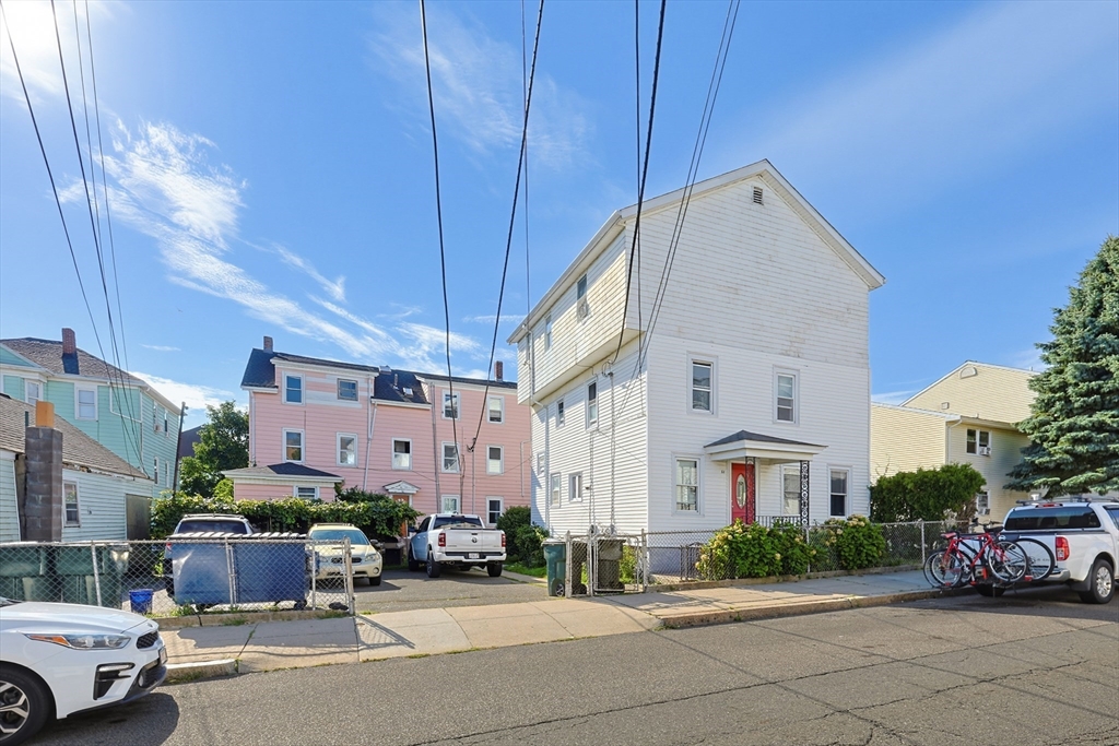 房源照片：84-88 Orange St, Fall River