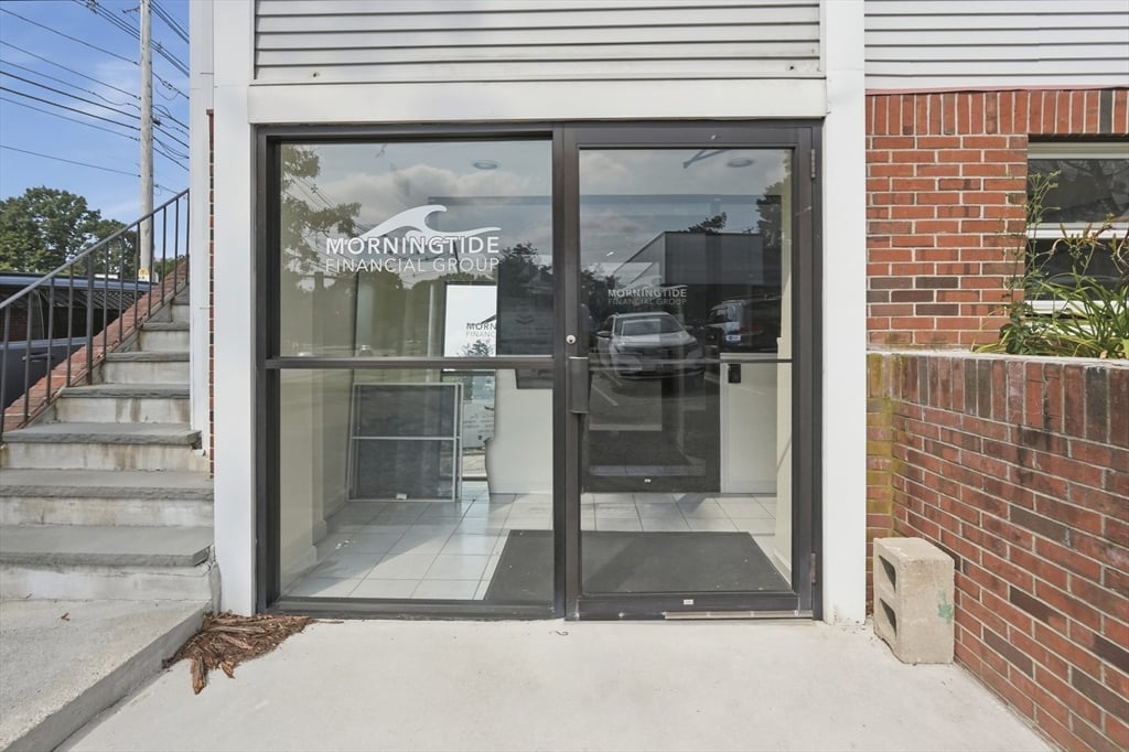 房源照片：329 Marrett Road #B, Lexington