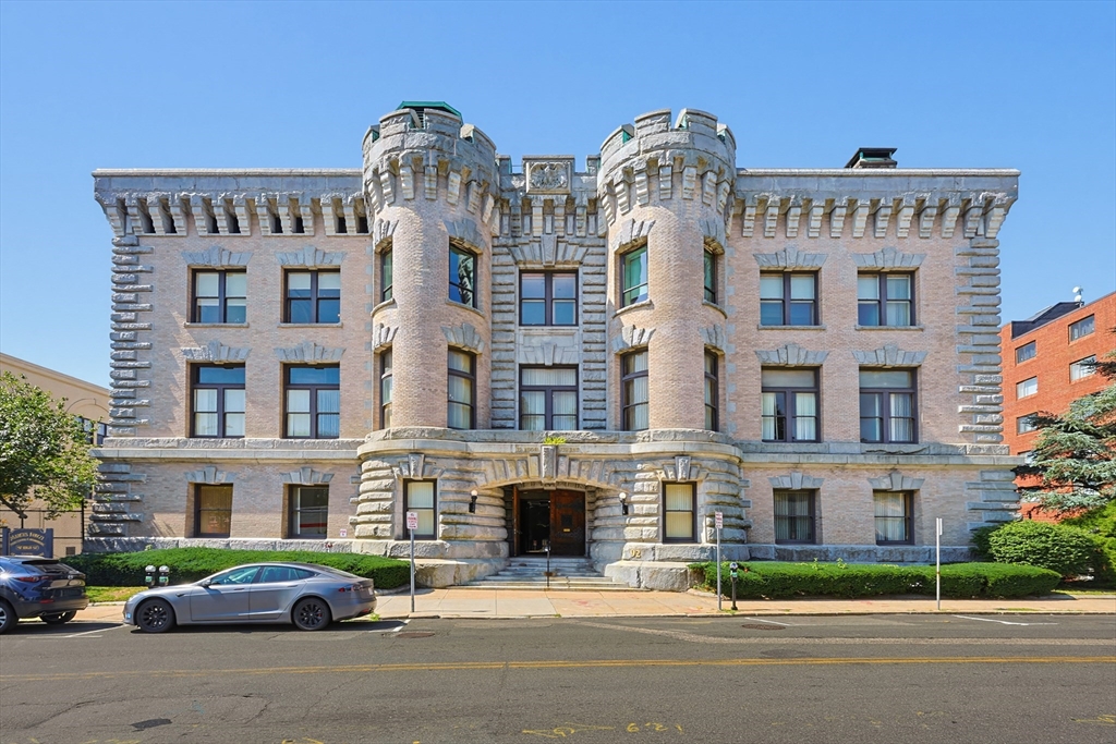 תמונה של הנכס: 92 High St #21, Medford