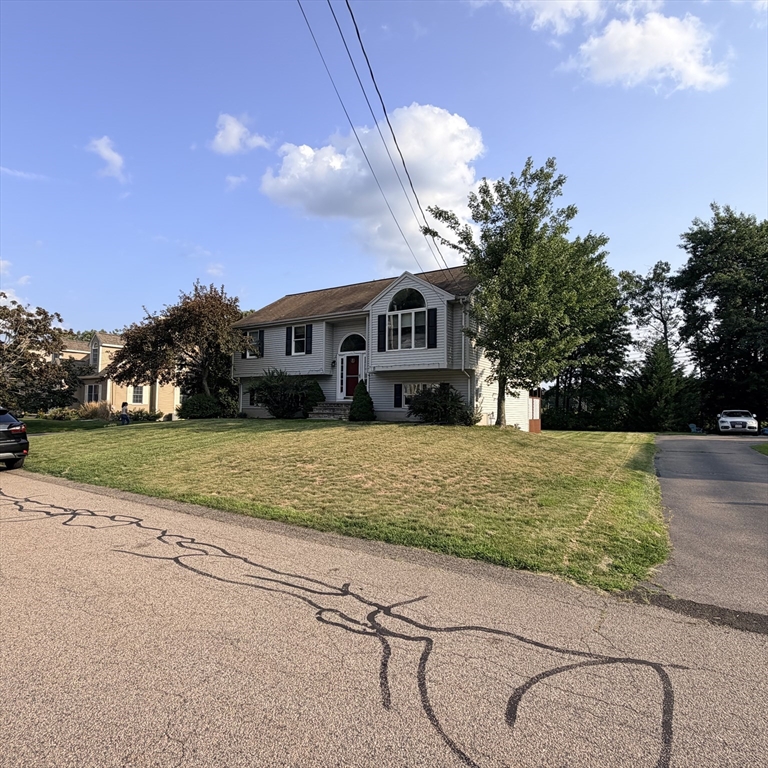 תמונה של הנכס: 11 Thyme Ln, North Attleboro