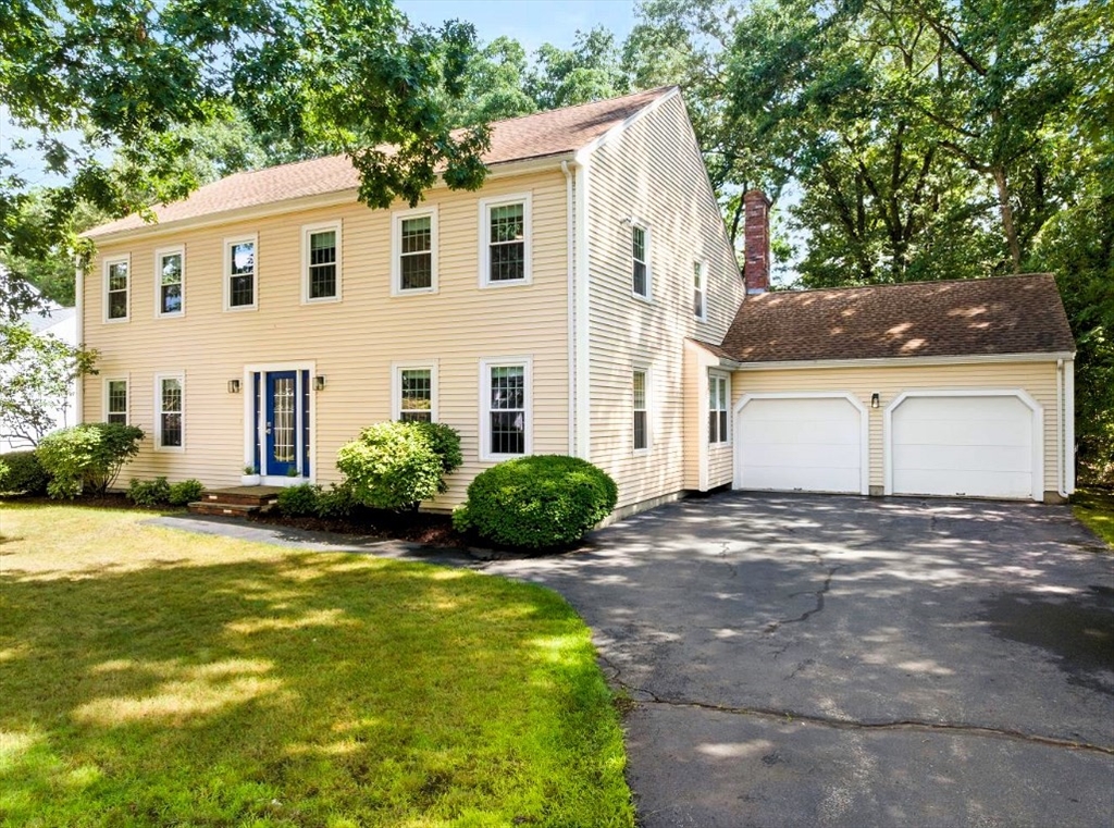 תמונה של הנכס: 14 Dotty Ann Dr, Framingham