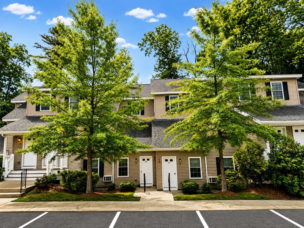 房源照片：33 McGillen Drive #33, Leominster