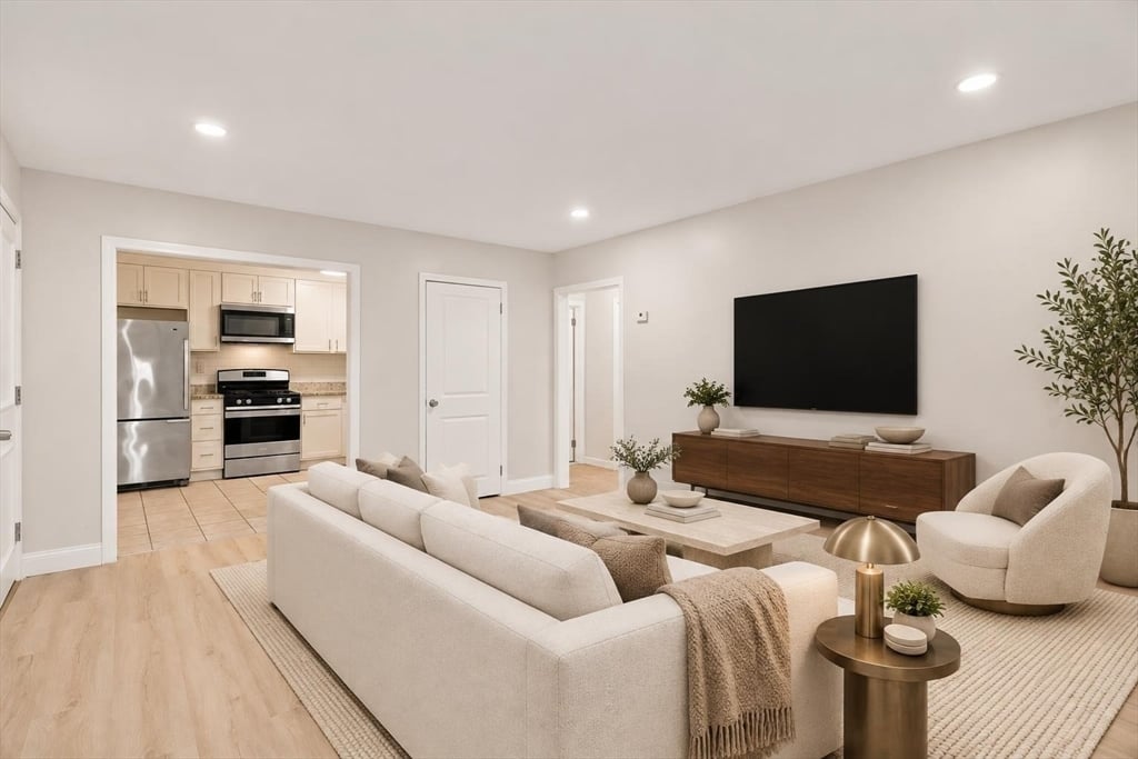 תמונה של הנכס: 645 W Lowell Ave #8, Haverhill