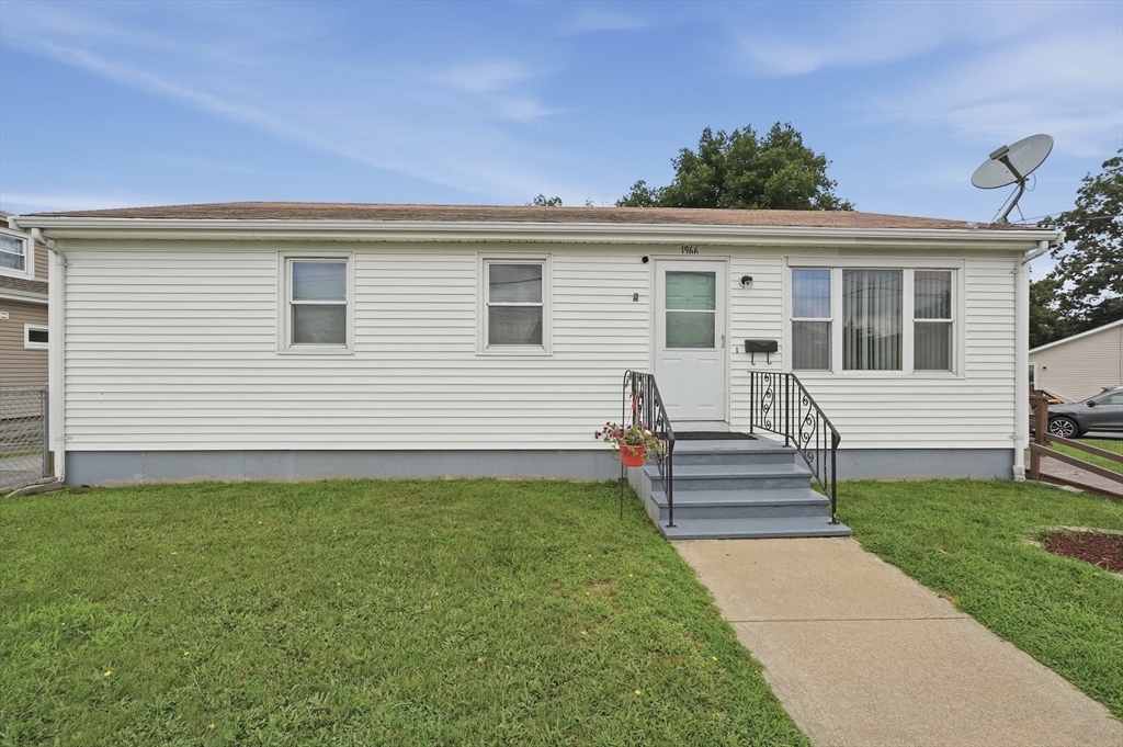 תמונה של הנכס: 1966 Highland Ave, Fall River
