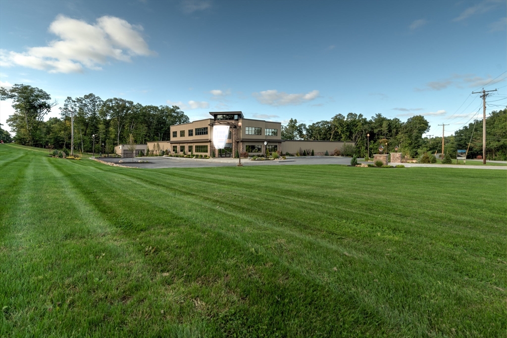 2302 Turnpike St, North Andover, MA 01845