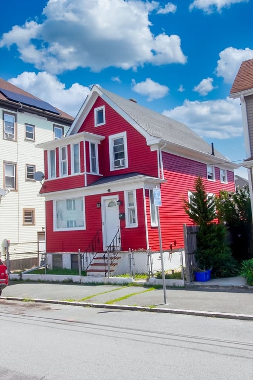 תמונה של הנכס: 90 Hemlock St, New Bedford