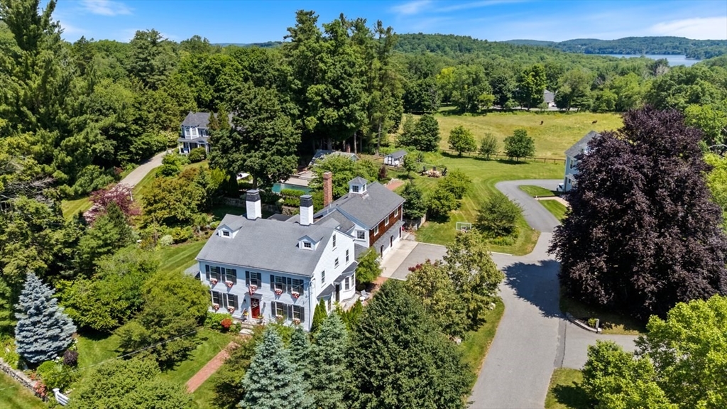 תמונה של הנכס: 166 Salem Street, North Andover