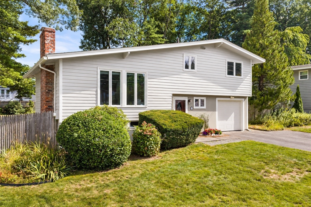 房源照片:27 Randy Road, Framingham