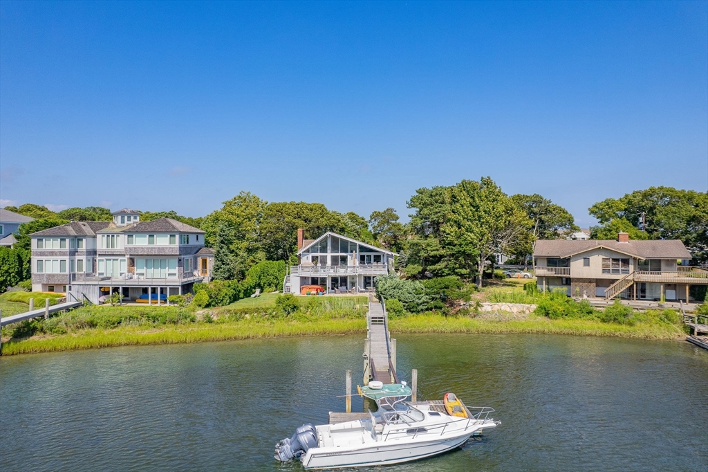 תמונה של הנכס: 145 Popponesset Island Rd, Mashpee