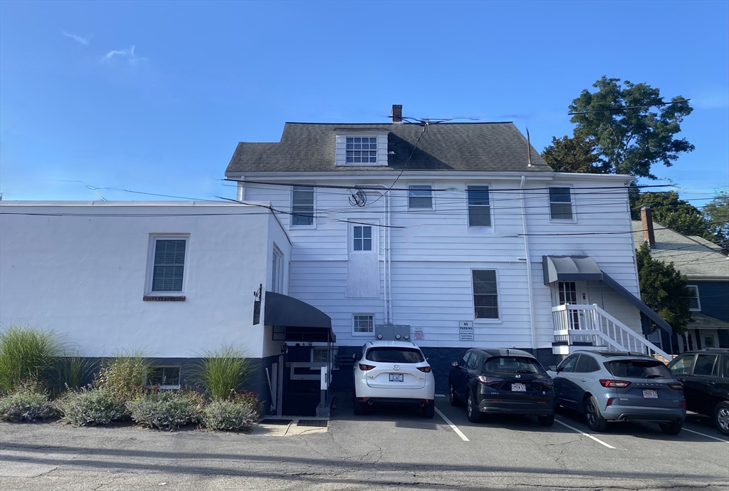 房源照片：1359 Centre, Newton