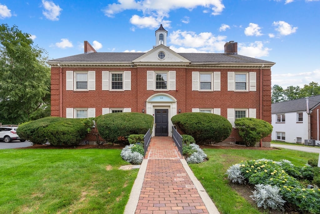 房源照片：114 WALTHAM ST #19, Lexington