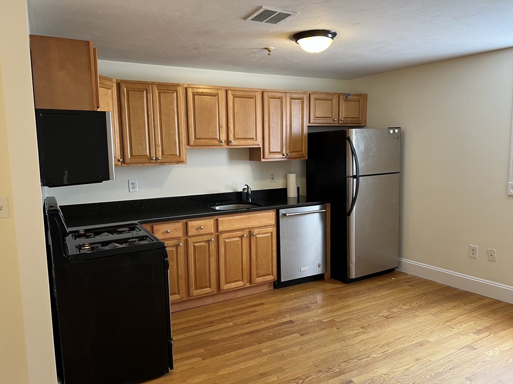 房源照片：144 Washington St #3, Peabody