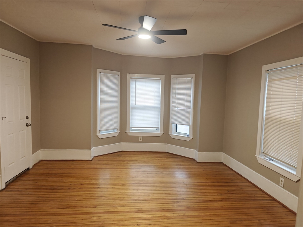תמונה של הנכס: 68 Marianna Street #1, Lynn