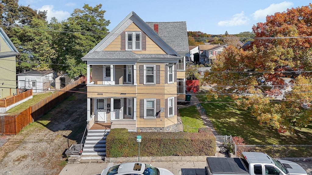 תמונה של הנכס: 45-47 Dracut Street, Lowell
