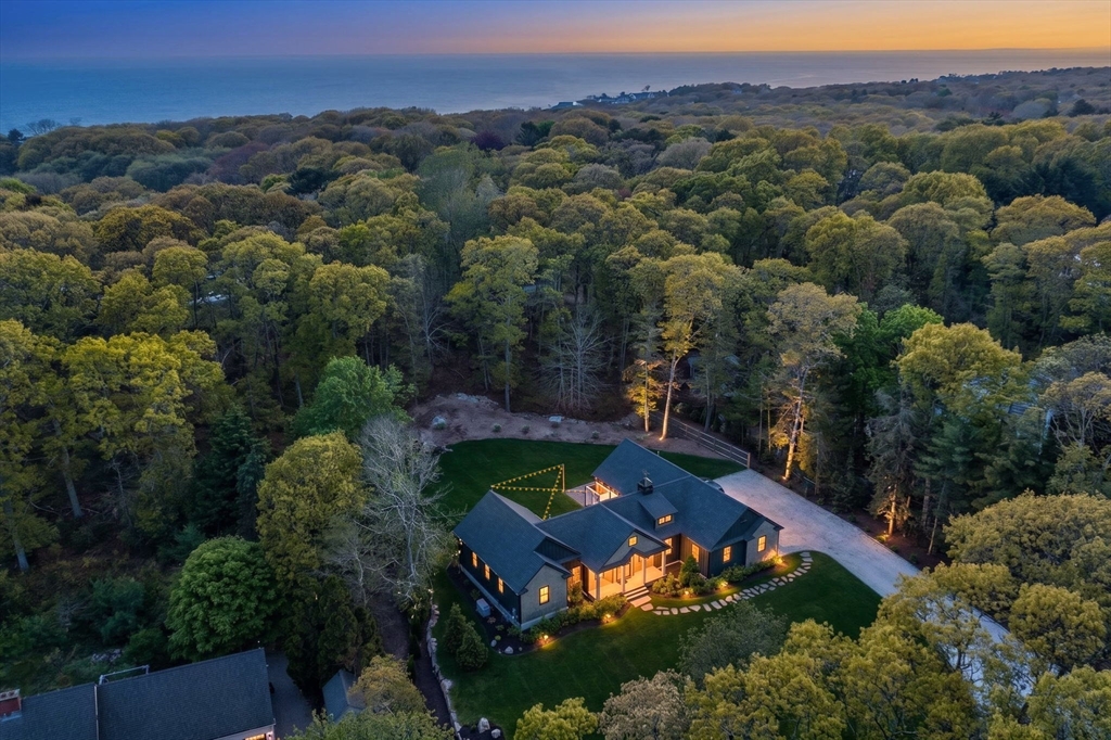房源照片:27 Evangeline Rd, Falmouth