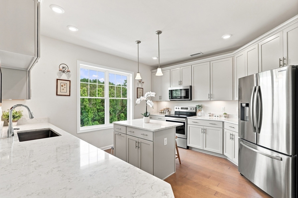 תמונה של הנכס: 4 Francis Dr #412, Andover
