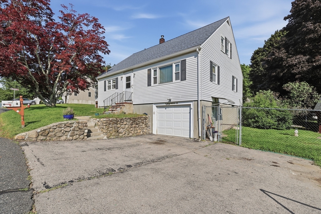 תמונה של הנכס: 4 WASHINGTON STREET, Milford