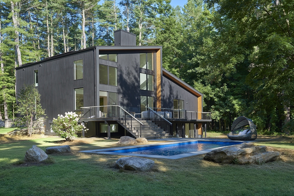 תמונה של הנכס: 114 Christian Hill Rd, Great Barrington