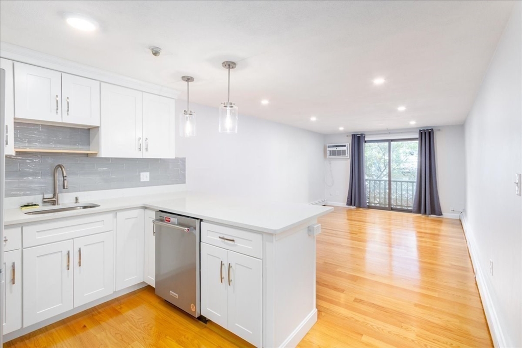 תמונה של הנכס: 29 Harvard Ave. #37, Medford