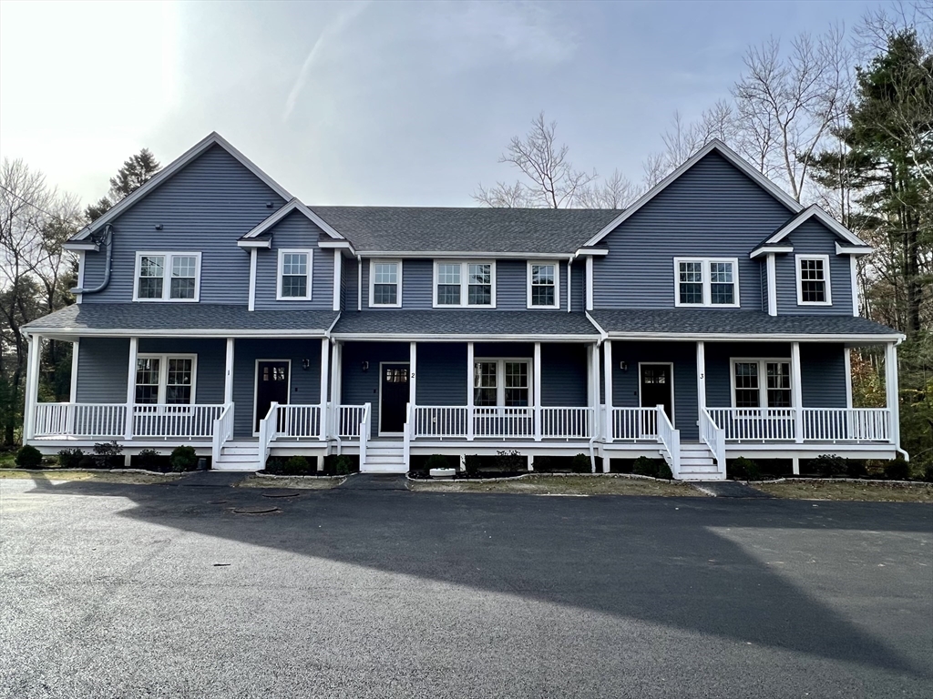 房源照片：1617 Plymouth St, East Bridgewater