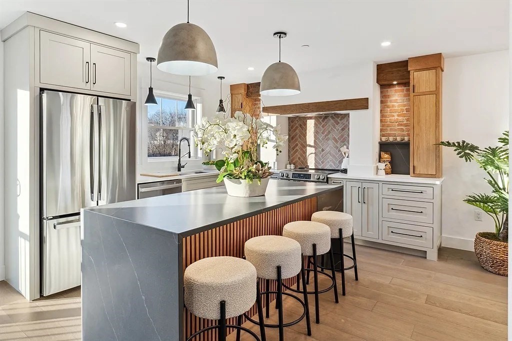 房源照片：32 Birch Brook Landing #27, Lynn