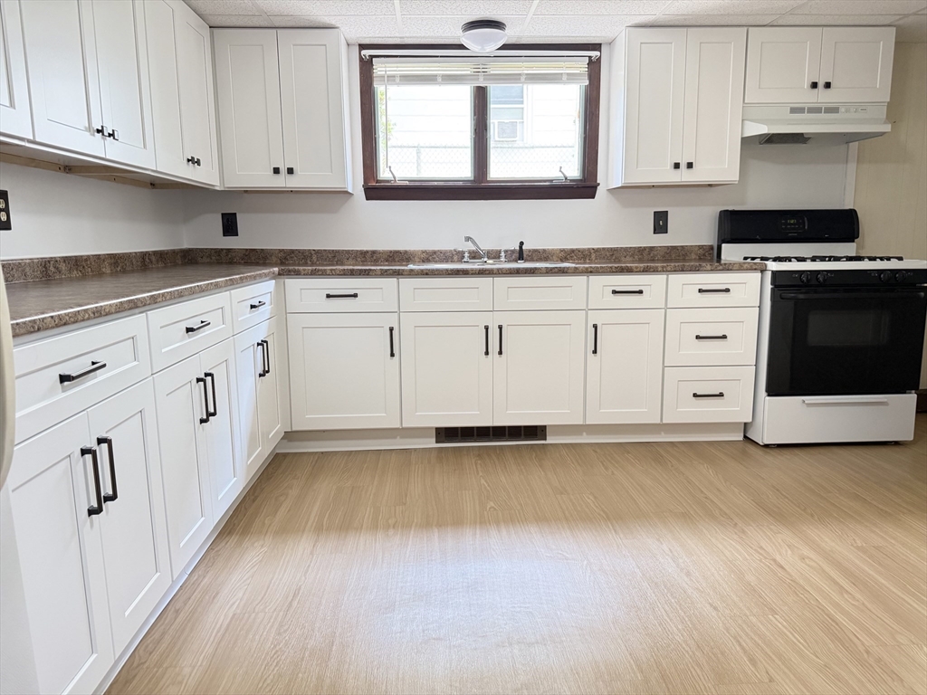 תמונה של הנכס: 21 West Carpenter #B, Attleboro