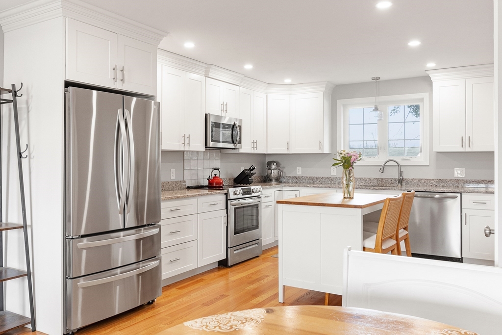 房源照片：1093 Main St #4, Weymouth