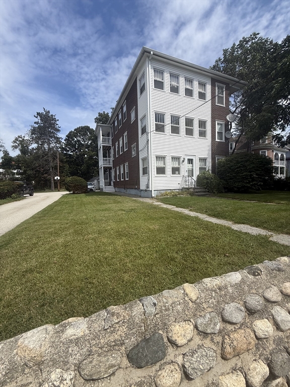 房源照片:77 Lake St #1, Webster