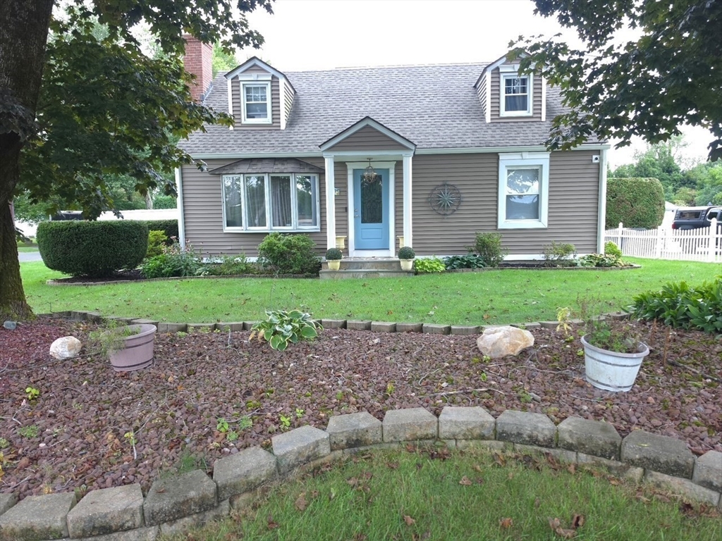 房源照片：417 River Rd, Agawam